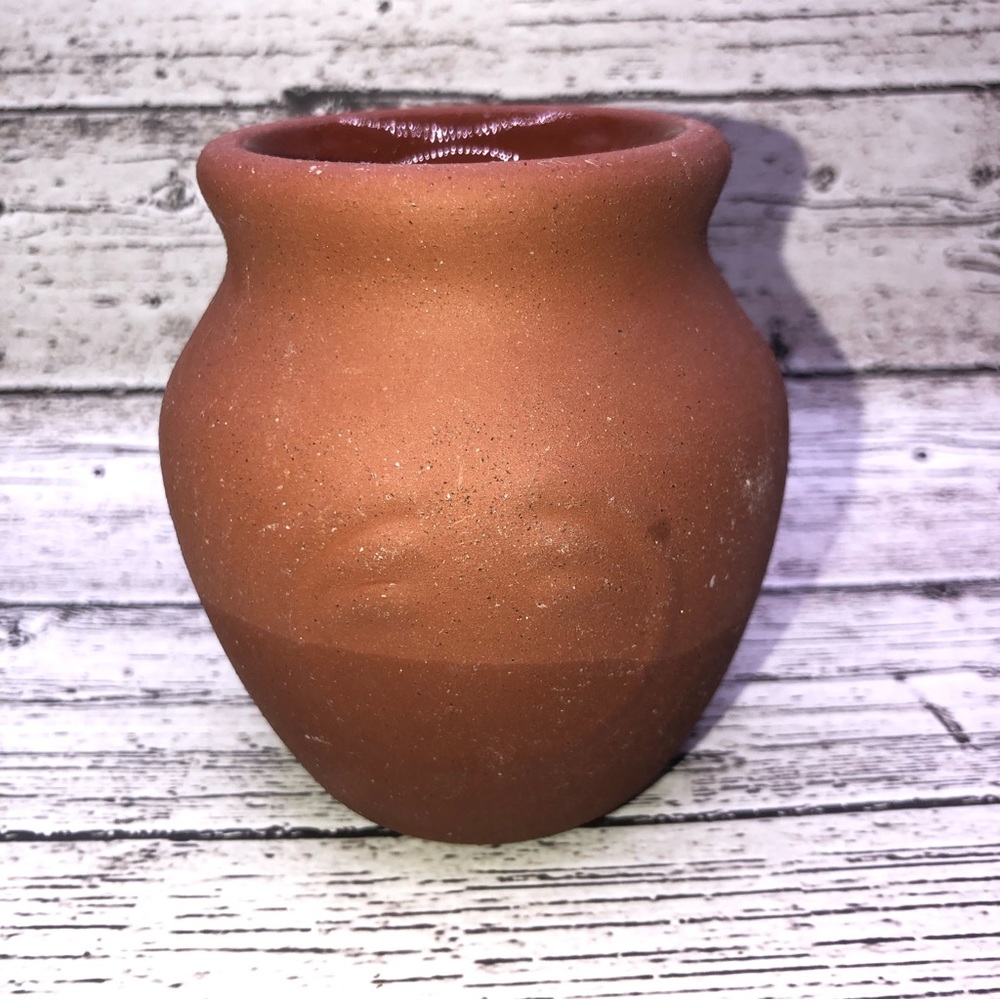 The body shop terra-cotta clay ceramic oil diffuser